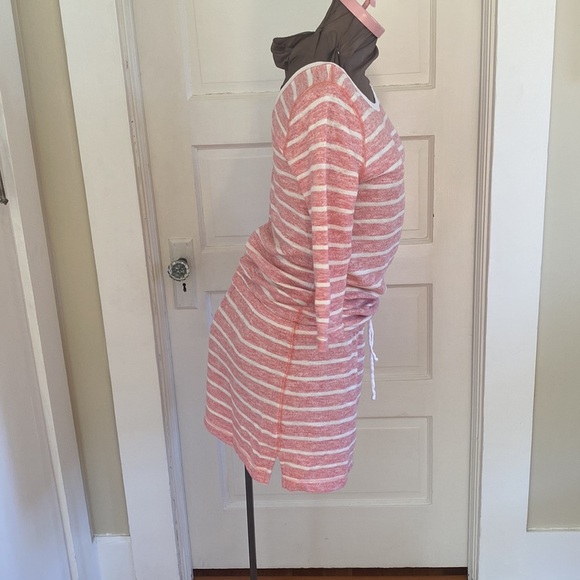 Three Dots medium‎ - Picture 2 of 5